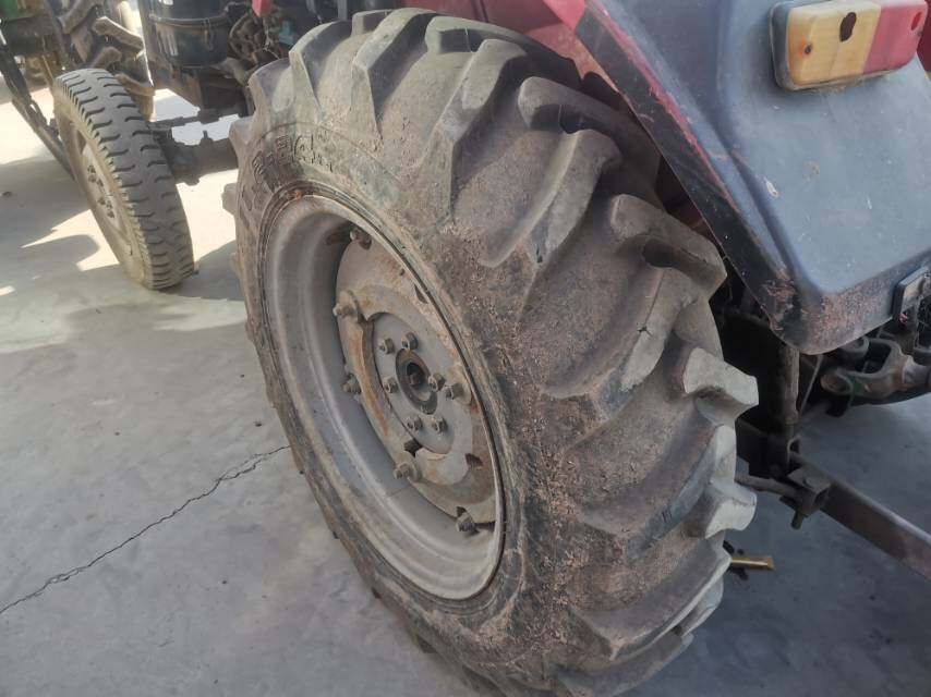 东方红WE304拖拉机