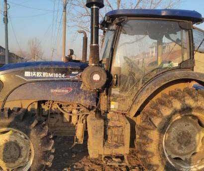雷沃M1604-5XS1拖拉机