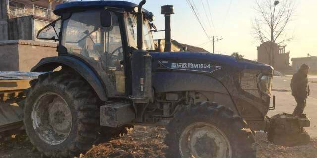 雷沃M1604-5XS1拖拉机