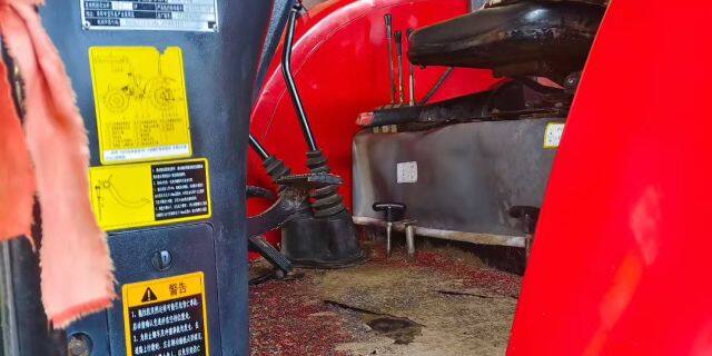 格朗斯1604拖拉机