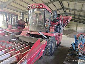 牧神八行玉米收割机