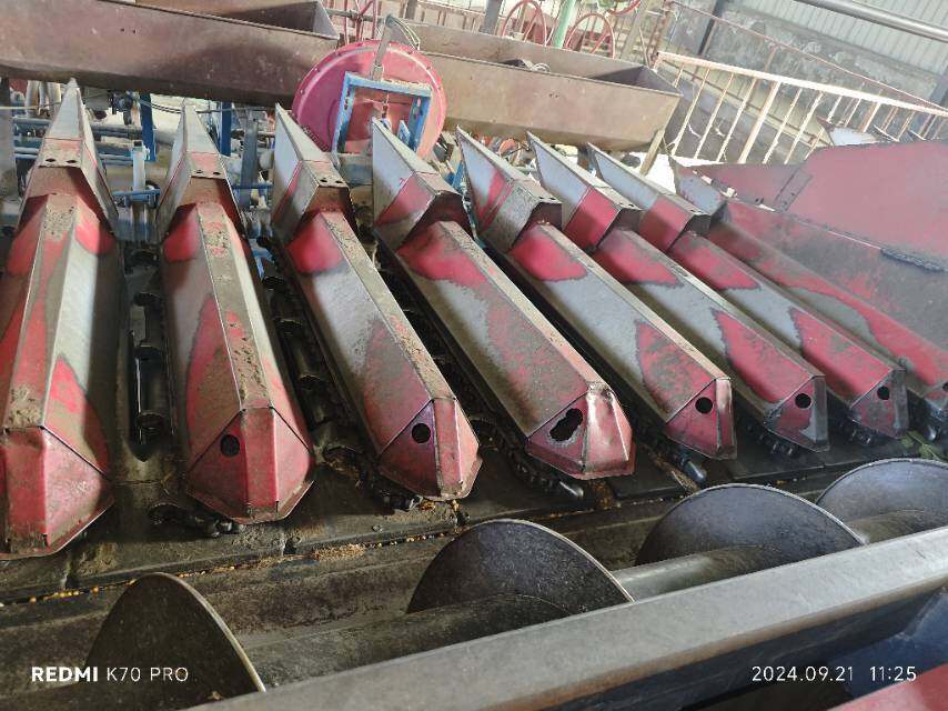 牧神八行玉米收割机