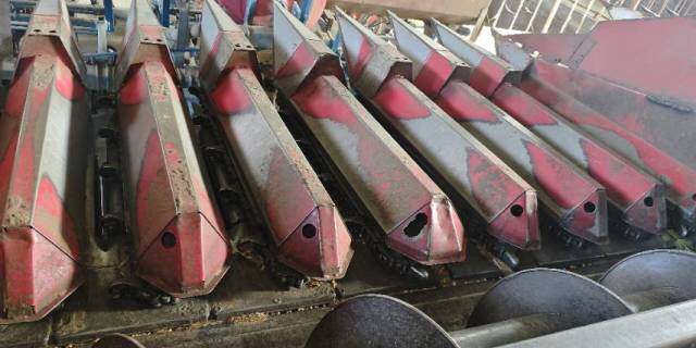 牧神八行玉米收割机