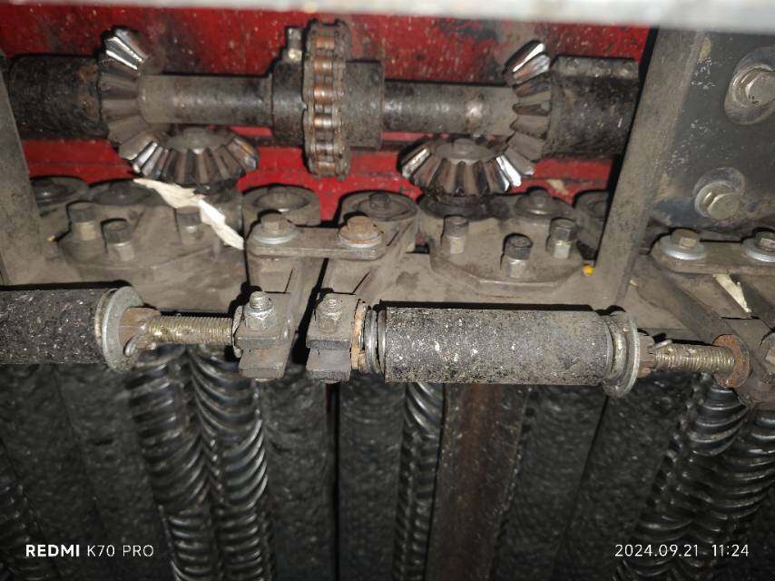 牧神八行玉米收割机