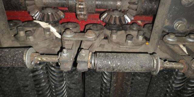 牧神八行玉米收割机