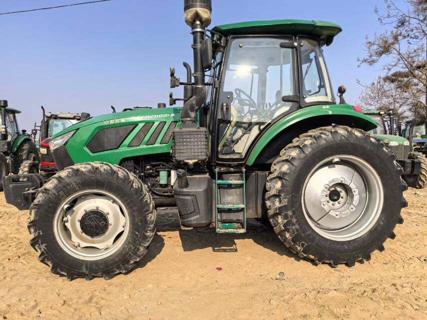 常发农装CFH2004轮式拖拉机