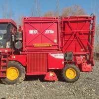 雷沃谷神4YJ-4FR4型玉米茎穗兼收收割机