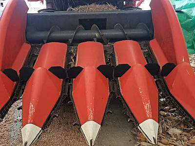 久保田4YZB-3(PRO1408Y)玉米收获机