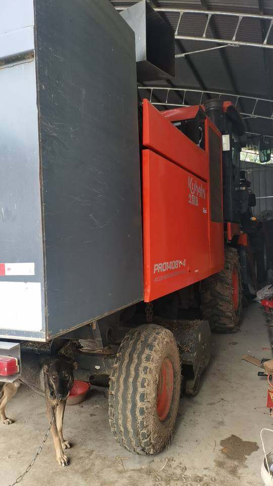 久保田4YZB-3(PRO1408Y)玉米收获机