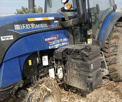雷沃欧豹M1600拖拉机