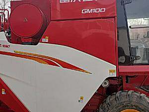 雷沃谷神GM100谷物收割机