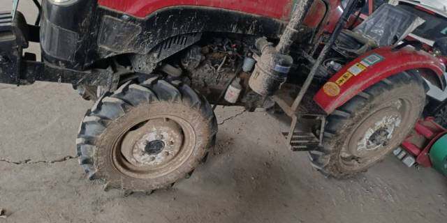 东方红ME504拖拉机