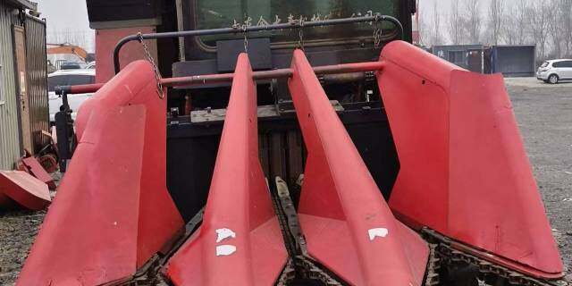 金大丰4YZPSJ-3C穗茎兼收玉米收获机