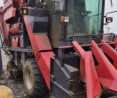 金大丰4YZPSJ-3C穗茎兼收玉米收获机