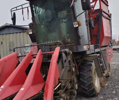 金大丰4YZPSJ-3C穗茎兼收玉米收获机