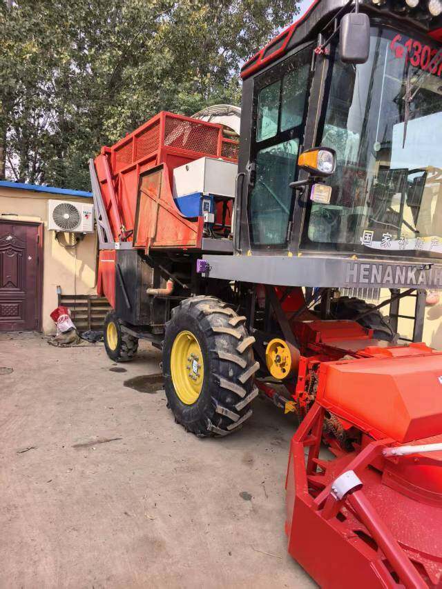 凯航沃德4QZ-12A自走式青贮收获机