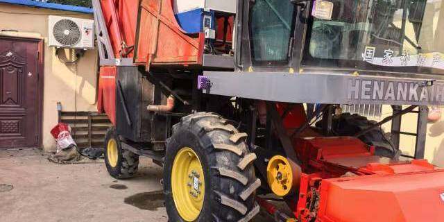 凯航沃德4QZ-12A自走式青贮收获机