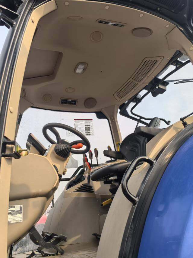 雷沃欧豹M2004-5G拖拉机