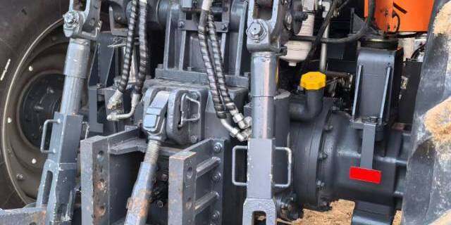 英轩YM2404拖拉机