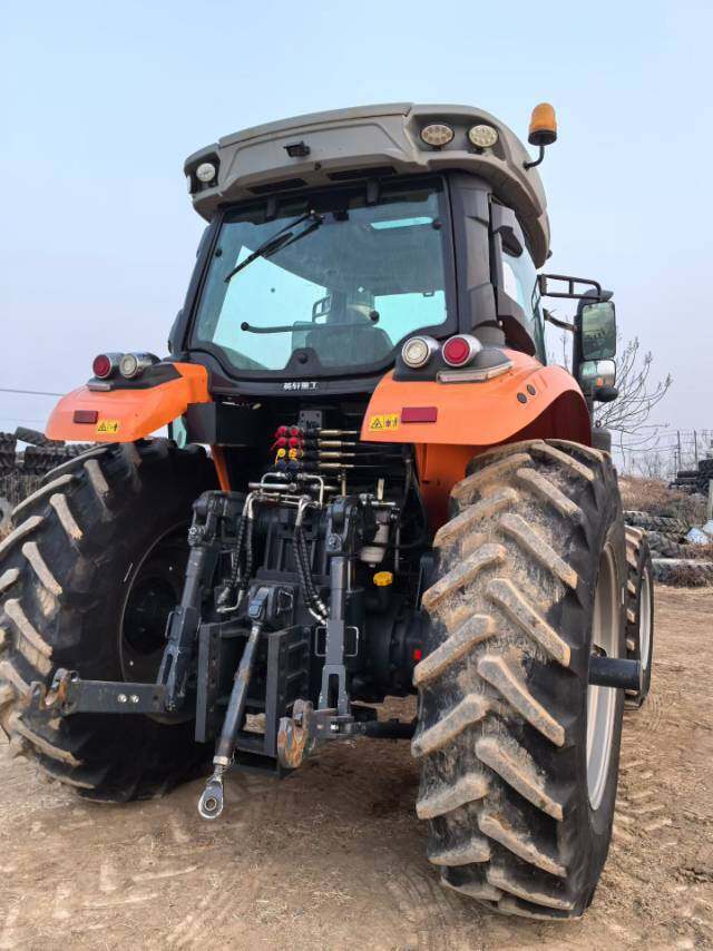 英轩YM2404拖拉机