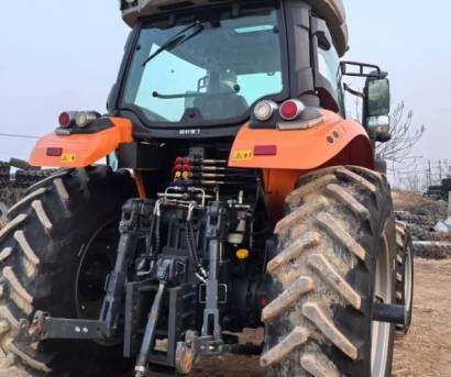 英轩YM2404拖拉机