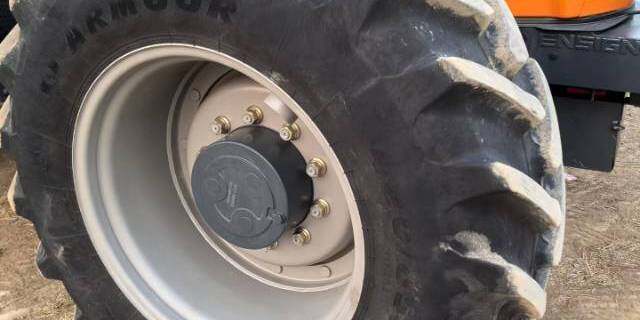 英轩YM2404拖拉机