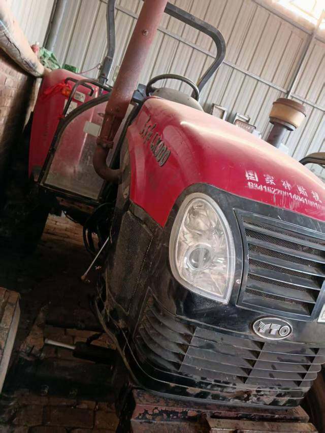 东方红LX1000拖拉机