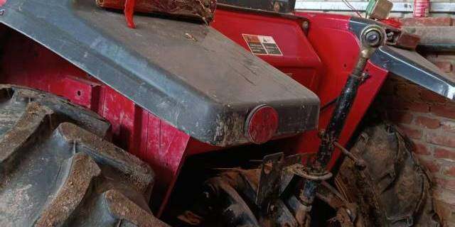 东方红LX1000拖拉机