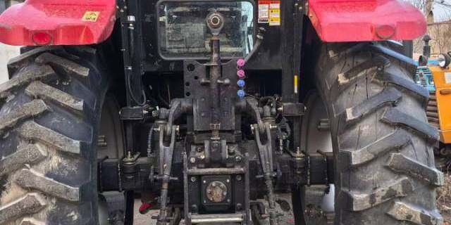 东方红LX1504拖拉机