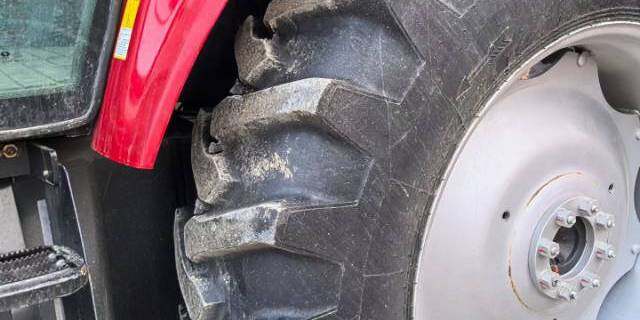 东方红LX1504拖拉机