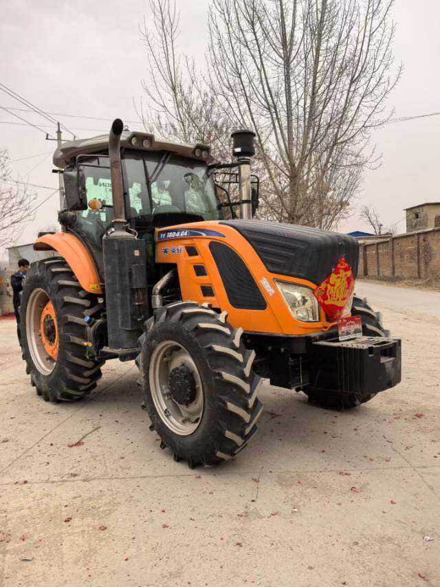 英轩YF1804拖拉机