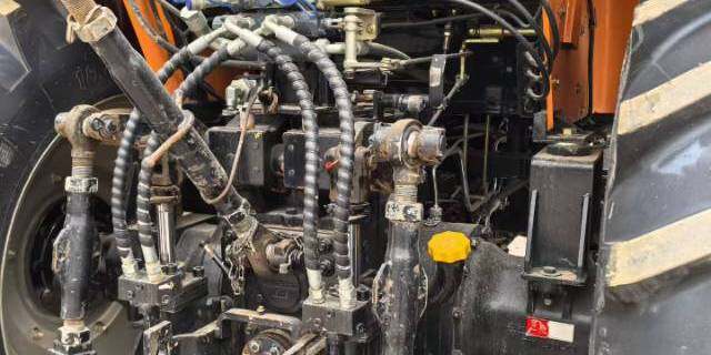 英轩YF1804拖拉机