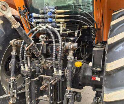 英轩YF1804拖拉机