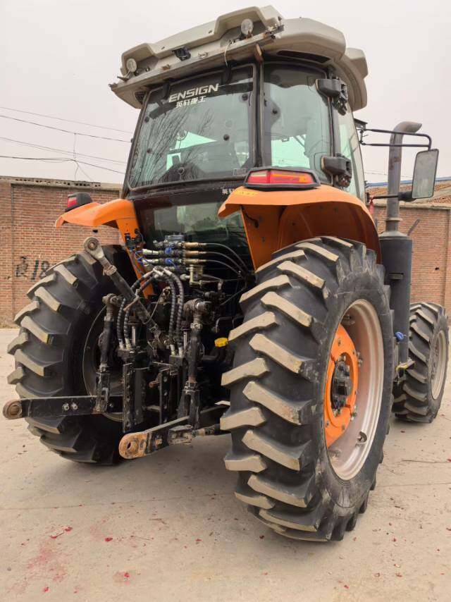 英轩YF1804拖拉机