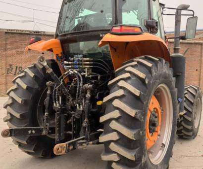 英轩YF1804拖拉机