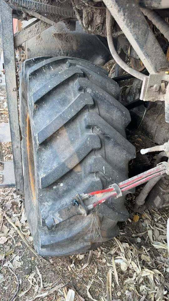 英虎4YZJ-4玉米收获机