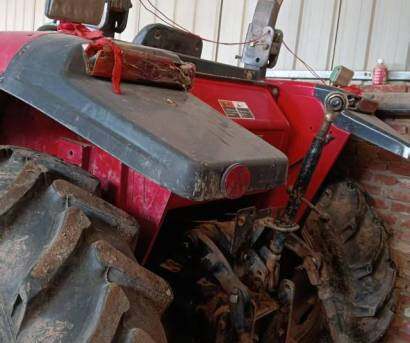 东方红LX950轮式拖拉机