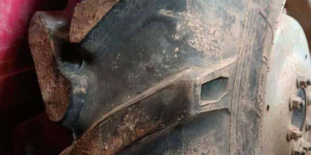 东方红LX950轮式拖拉机