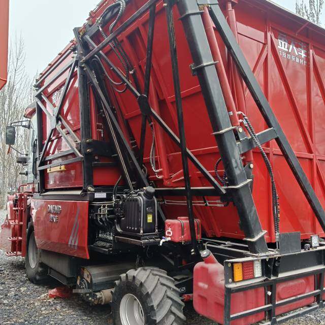 金大丰4YZPSJ-4C自走式玉米茎穗兼收收割机