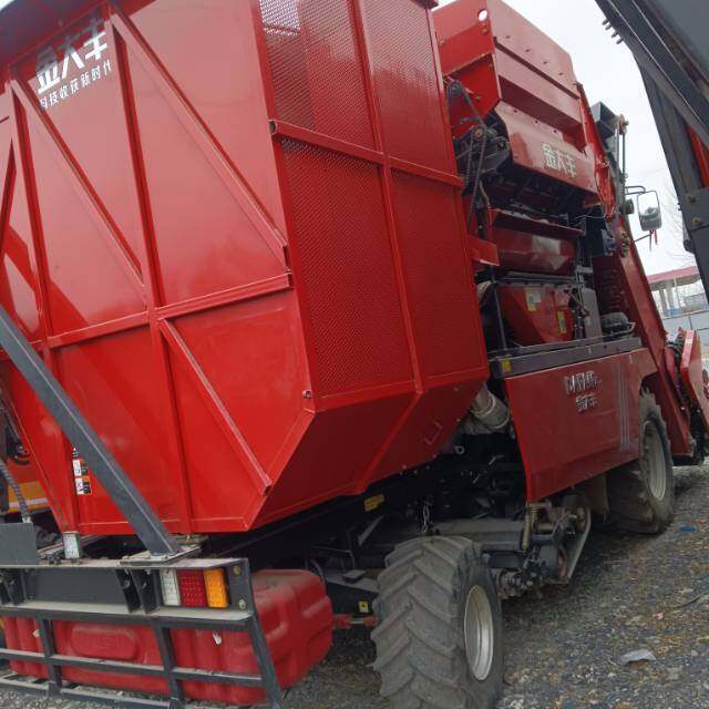 金大丰4YZPSJ-4C自走式玉米茎穗兼收收割机