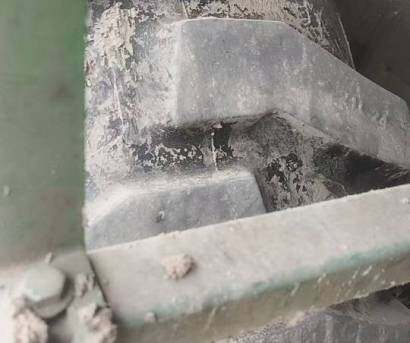 迪马猛狼4YZJ-5自走式玉米茎穗兼收收割机