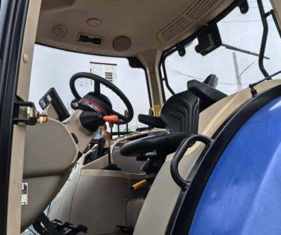 雷沃欧豹M2004-5G轮式拖拉机