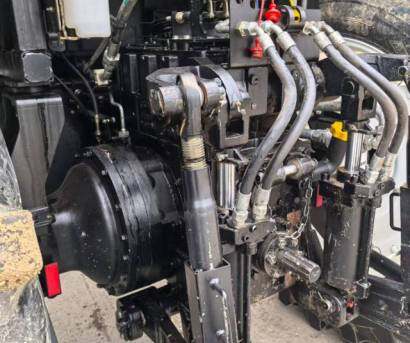 雷沃欧豹M2004-5G轮式拖拉机