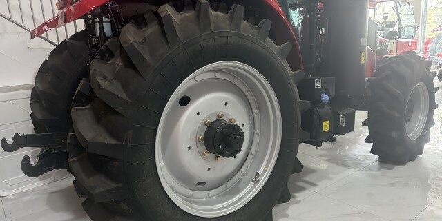 东方红LX2004-M拖拉机