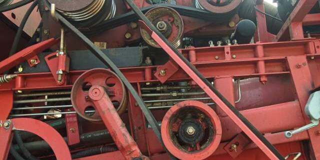 雷沃GM100谷物收割机