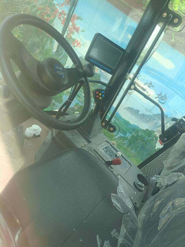 万年历四行玉米收获机