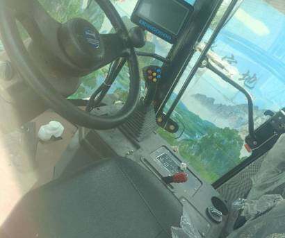 万年历四行玉米收获机