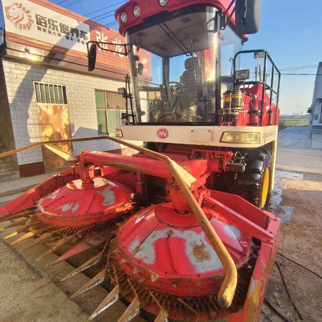 中机美诺9335（G4）自走式青饲料收获机