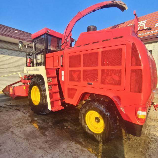 中机美诺9335（G4）自走式青饲料收获机