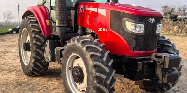 东方红LN2004轮式拖拉机